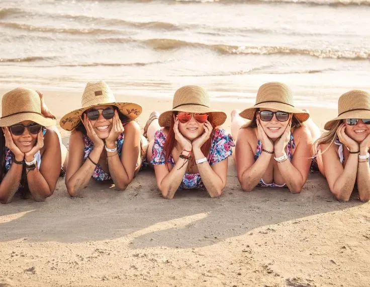 What to do with your friends in Cabo? Rent a car at Firefly and find out!